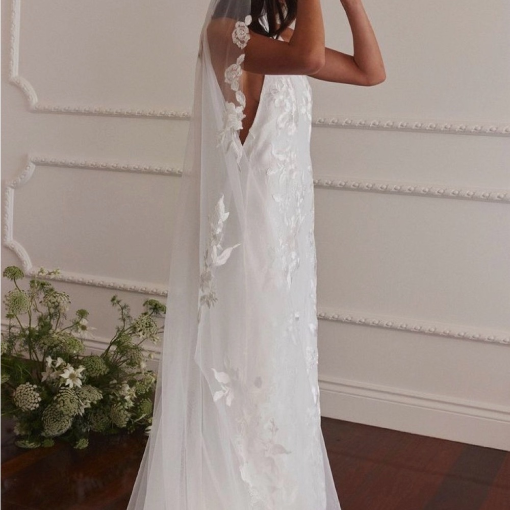 Stevie Dress- High Neck Low Back Elegant White Floral Appliqué Wedding Gown